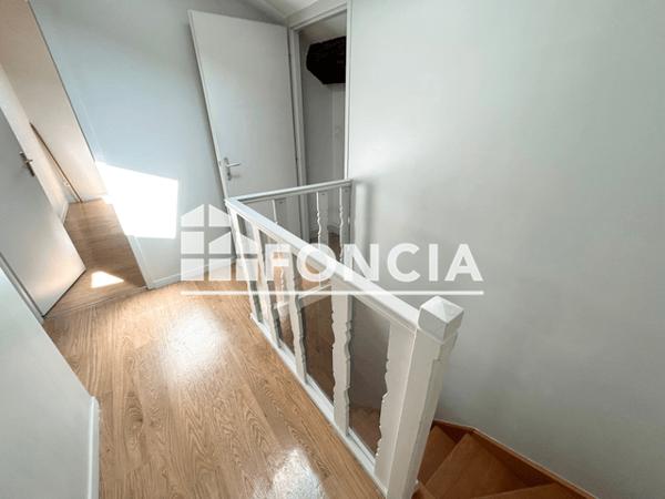 Location Appartement 3 pièces 83.43 m² - 11 RUE FLOIRAC Agen 47000