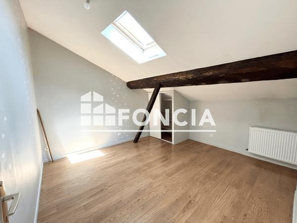 Location Appartement 3 pièces 83.43 m² - 11 RUE FLOIRAC Agen 47000