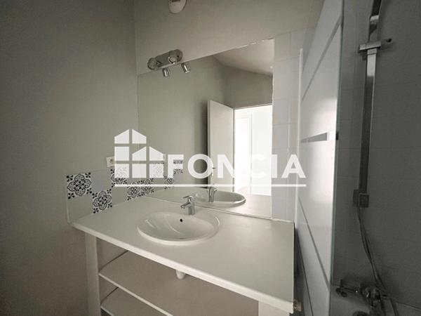 Location Appartement 3 pièces 83.43 m² - 11 RUE FLOIRAC Agen 47000
