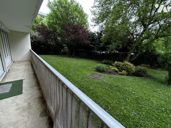Appartement F2 à rafraîchir avec cave et parking