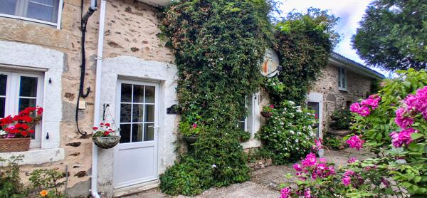 Maison à vendre à Fenioux (79160) - Deux-Sèvres