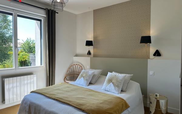 Maison à vendre    6 pièces •  Saint-Agnant