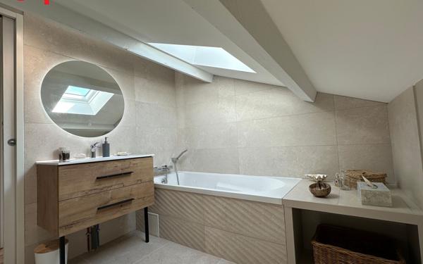 Maison à vendre    6 pièces •  Saint-Agnant