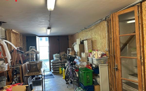 Maison à vendre    6 pièces •  Saint-Agnant