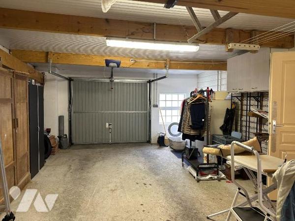 A vendre à PESSAC (33600), quartier Haut Brion-Brivazac, à 5mn à pied de la nouvelle gare de la...