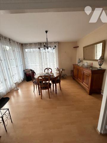 Lorient Merville , Appartement 90m2, 2chs, balcon , double garage