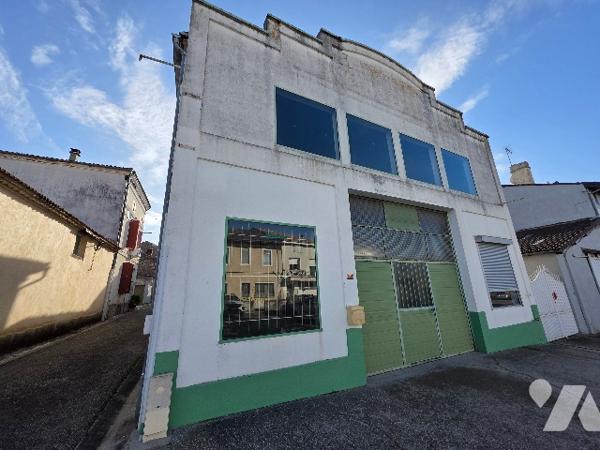 A vendre bâtiment professionnelle d'environ 300m²