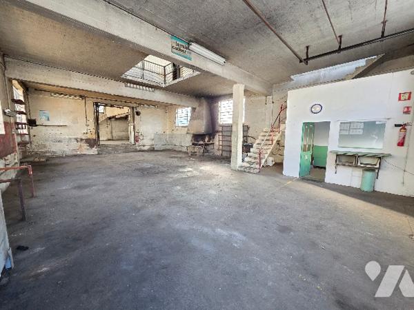 A vendre bâtiment professionnelle d'environ 300m²