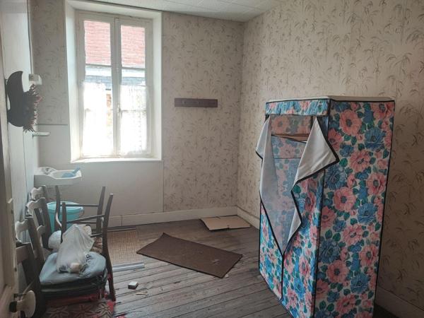 Immeuble à vendre à La Jonchère-Saint-Maurice en Haute-Vienne (87340), ref : MGC/906