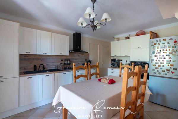 Maison 7 pièces 170 m2 vue étang