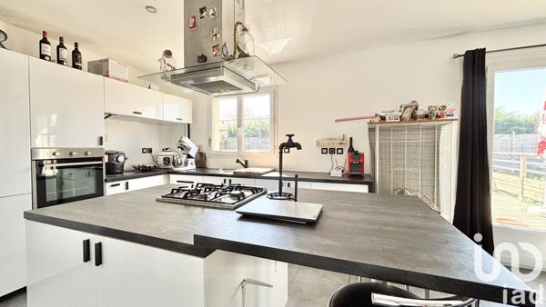 Maison traditionnelle 4 pièces de 82 m² à Listrac-Médoc (33480)