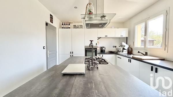 Maison traditionnelle 4 pièces de 82 m² à Listrac-Médoc (33480)