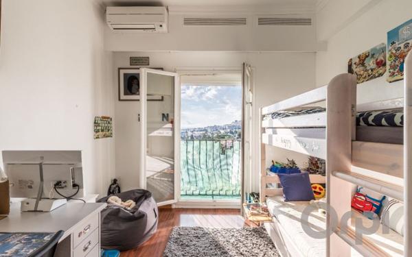 Appartement à vendre    3 pièces •  Nice