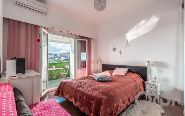 Appartement à vendre    3 pièces •  Nice