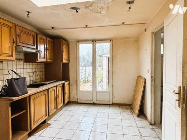 SECLIN Maison 3 chambres et jardin à rénover