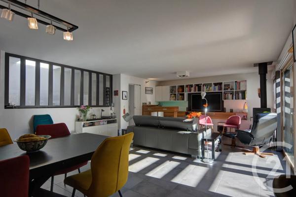 Maison à vendre  6 pièces - 132 m 2   ST GERVAIS LES BAINS  - 74