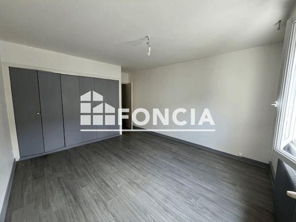 Location Appartement 3 pièces 77.58 m² - 60 RUE RENE GOSCINNY Angouleme 16000