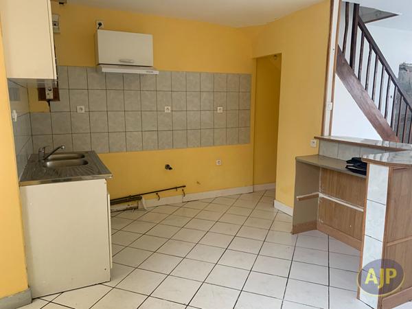 Vente maison Nyoiseau : 99 532 € - AJP Immobilier Segré
