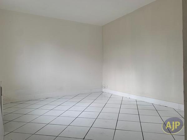 Vente maison Nyoiseau : 99 532 € - AJP Immobilier Segré