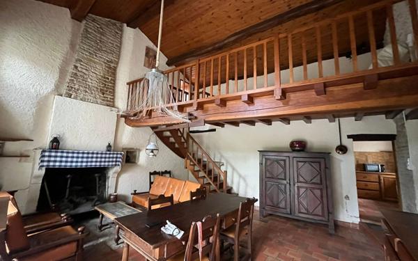 Maison à vendre    9 pièces •  Brie