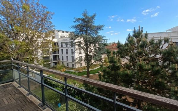 Appartement à vendre    2 pièces •  L'Haÿ-les-Roses