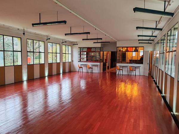 Local d'activité/Maison Meillonnas 207 m2