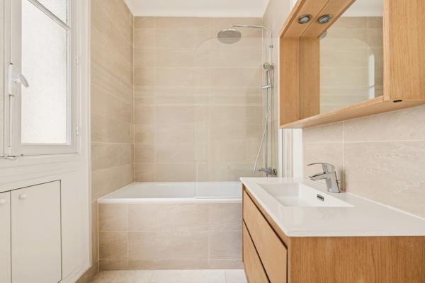 Appartement Paris 16 e - TOUR / HENRI MARTIN