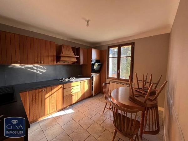 Maison à louer 6 pièces 131.38m² Saint-Chamond (42400)