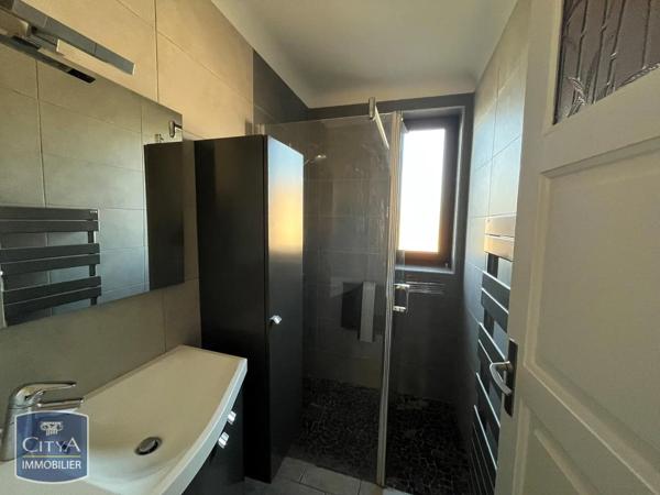 Maison à louer 6 pièces 131.38m² Saint-Chamond (42400)