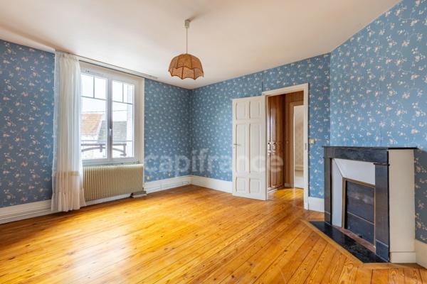 Maison à vendre 8 pièces FERE EN TARDENOIS (02)