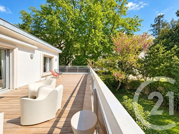 Maison à vendre  8 pièces - 238 m 2   BORDEAUX  - 33