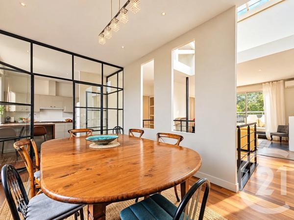 Maison à vendre  8 pièces - 238 m 2   BORDEAUX  - 33