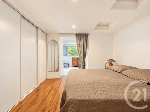 Maison à vendre  8 pièces - 238 m 2   BORDEAUX  - 33