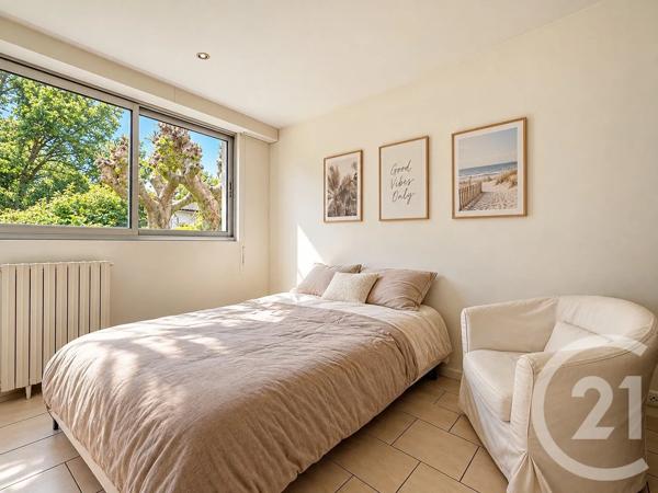 Maison à vendre  8 pièces - 238 m 2   BORDEAUX  - 33
