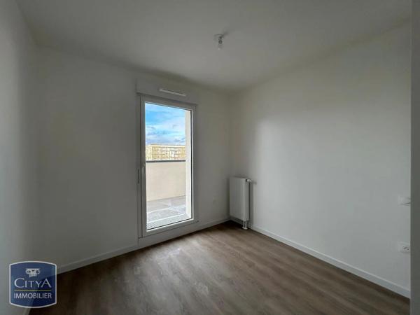 Appartement à louer 4 pièces 81.46m² Caen (14000)