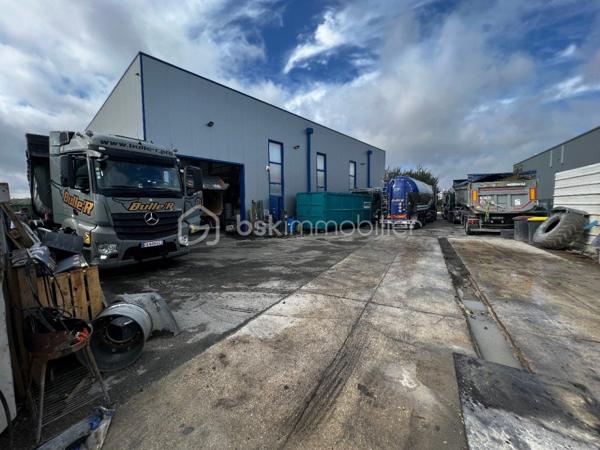 Local d'activité de 433 m²