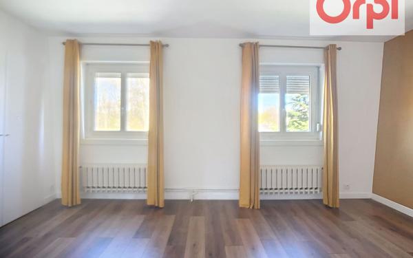 Maison à louer    4 pièces • 117,65 m2 Lésigny