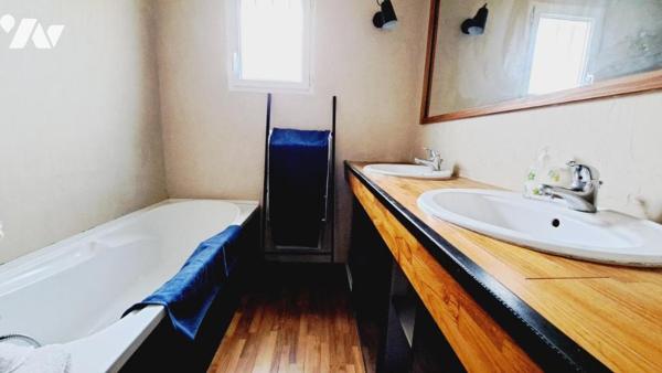 Maison d'habitation proche centre-ville de PLELAN LE GRAND 