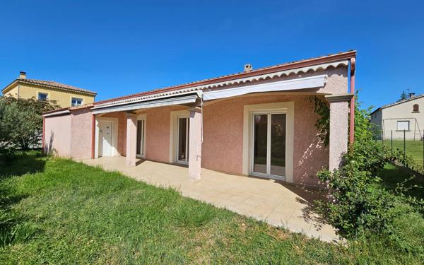 Maison à vendre    3 pièces •  Saint-Sernin