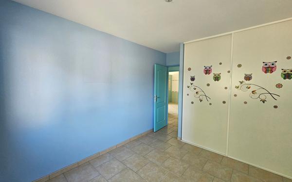 Maison à vendre    3 pièces •  Saint-Sernin