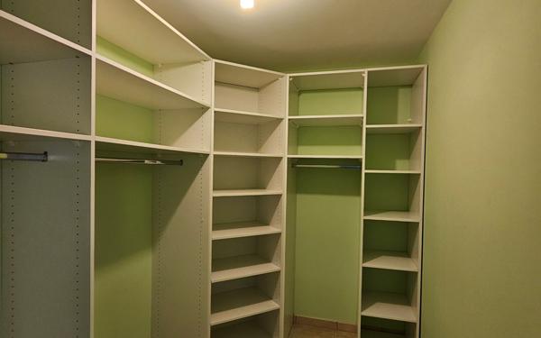 Maison à vendre    3 pièces •  Saint-Sernin