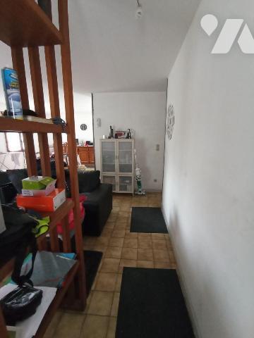 A Saint Germain du Crioult , une maison de plain-pied d'une surface d'environ 85 m² et de 5 piè...