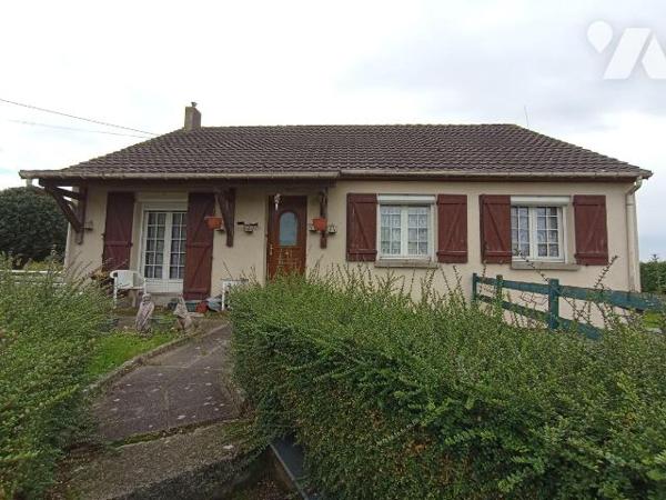 A Saint Germain du Crioult , une maison de plain-pied d'une surface d'environ 85 m² et de 5 piè...