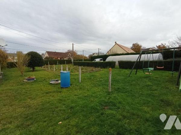 A Saint Germain du Crioult , une maison de plain-pied d'une surface d'environ 85 m² et de 5 piè...