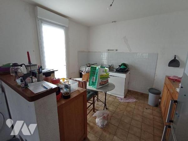 A Saint Germain du Crioult , une maison de plain-pied d'une surface d'environ 85 m² et de 5 piè...