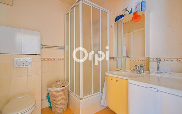 Appartement à vendre    5 pièces • 107,05 m2 Paris 11