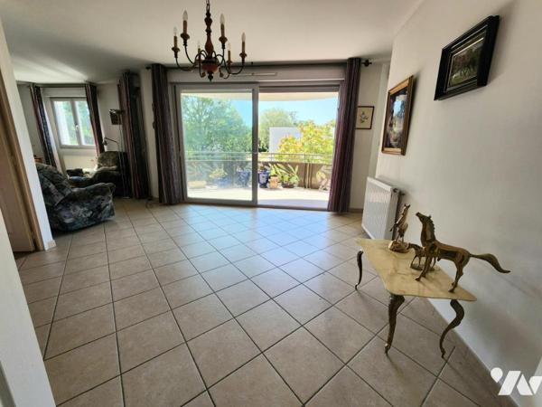 Montélimar, Appartement avec Garage.
