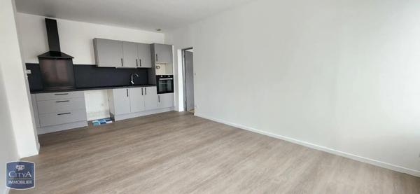 Appartement à louer 4 pièces 101.84m²