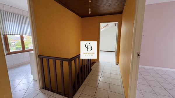 Courrières (62710) Maison familiale à rénover - plein centre - gros potentiel