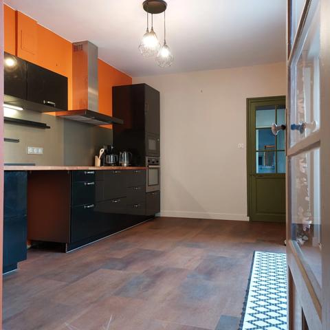 Maison à vendre 9 pièces MONTAUBAN (82) avec jardin et dépendance